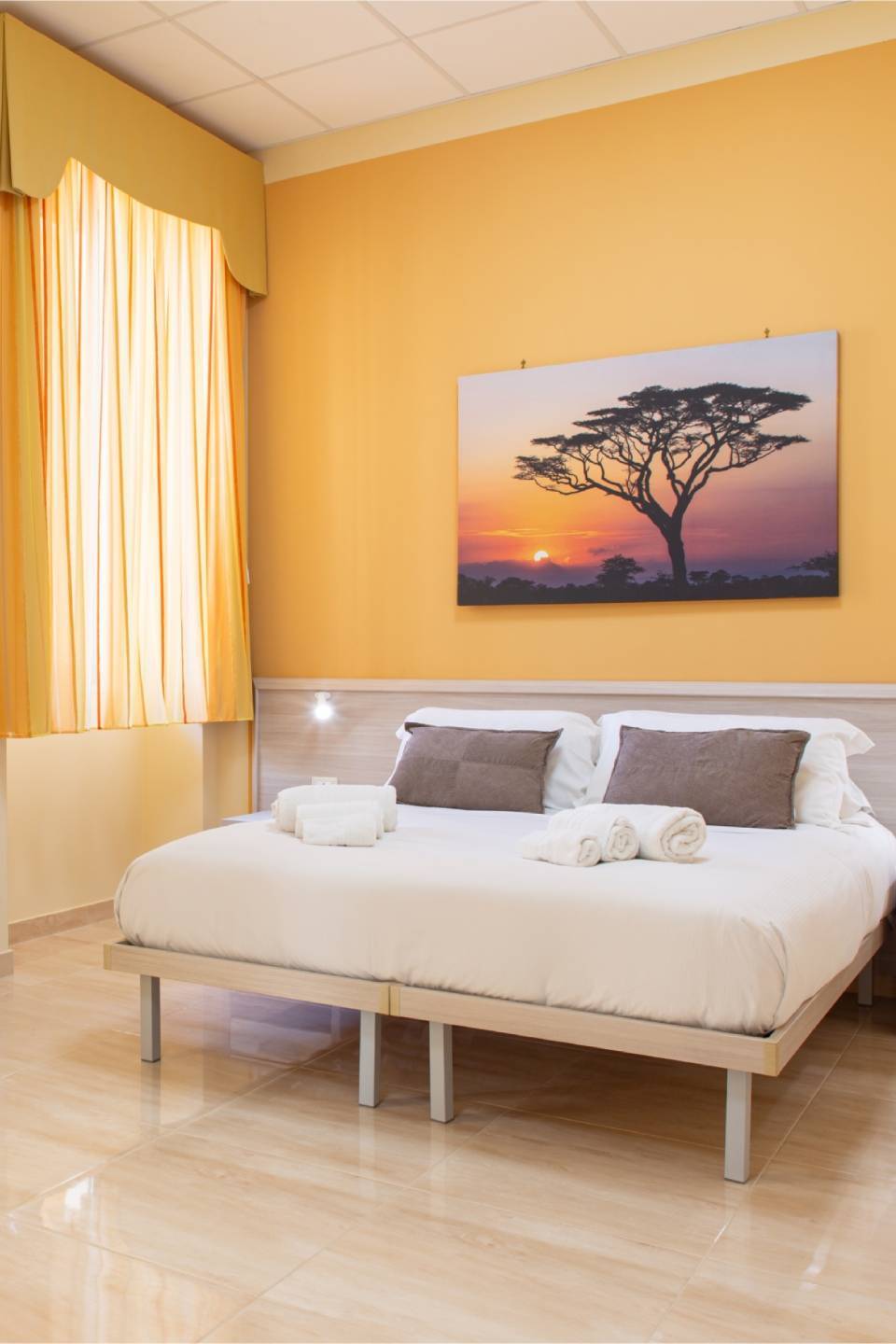Hotel-Syraka-LR-Collection-Syracuse-Sicily-photo-bed-3-verticale-room-n-4-7 Hotel-Syraka-LR-Collection-Syracuse-Sicily-photo-bed-3-verticale-room-n-4-7