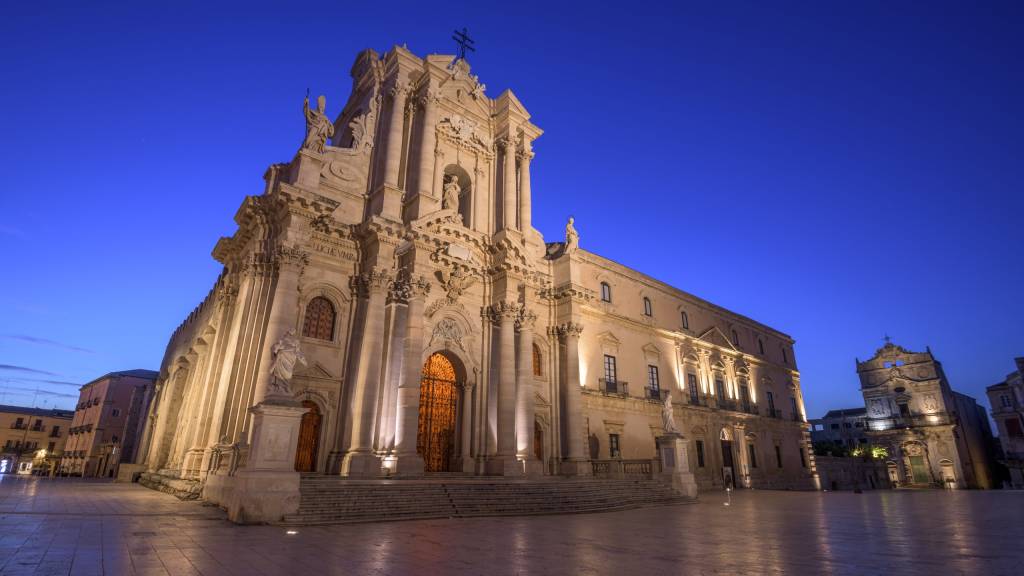 Syraka-Hotel-LR-Collection-Syracuse-Sicily-Cathedral-Natività-Maria-Santissima-Sunset Syraka-Hotel-LR-Collection-Syracuse-Sicily-Cathedral-Natività-Maria-Santissima-Sunset