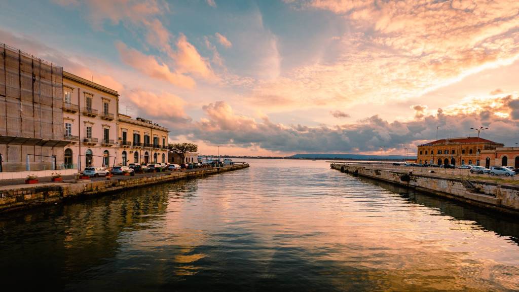 Syraka-Hotel-LR-Collection-Syracuse-Sicily-Ortigia-Port Syraka-Hotel-LR-Collection-Syracuse-Sicily-Ortigia-Port