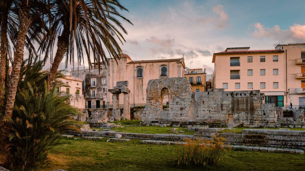 Syraka-Hotel-LR-Collection-Syracuse-Sicily-Temple-Apollo-1 Syraka-Hotel-LR-Collection-Syracuse-Sicily-Temple-Apollo-1