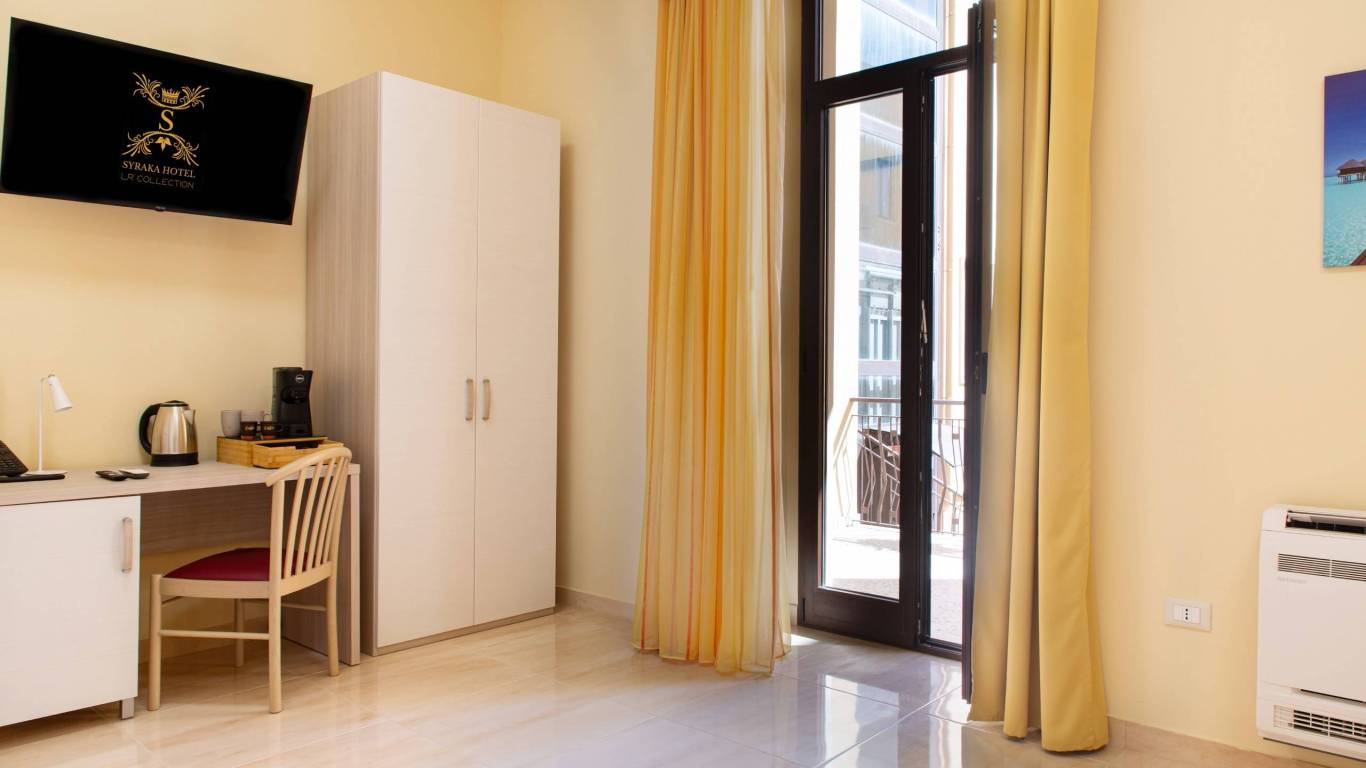 Hotel-Syraka-LR-Collection-Syracuse-Sicily-photo-room-interior-3-orizzontale-room-n-4-9