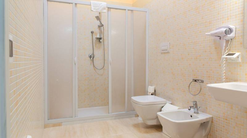 Hotel-Syraka-LR-Collection-Syracuse-Sicily-photo-bathroom-orizzontale-room-n-4-11